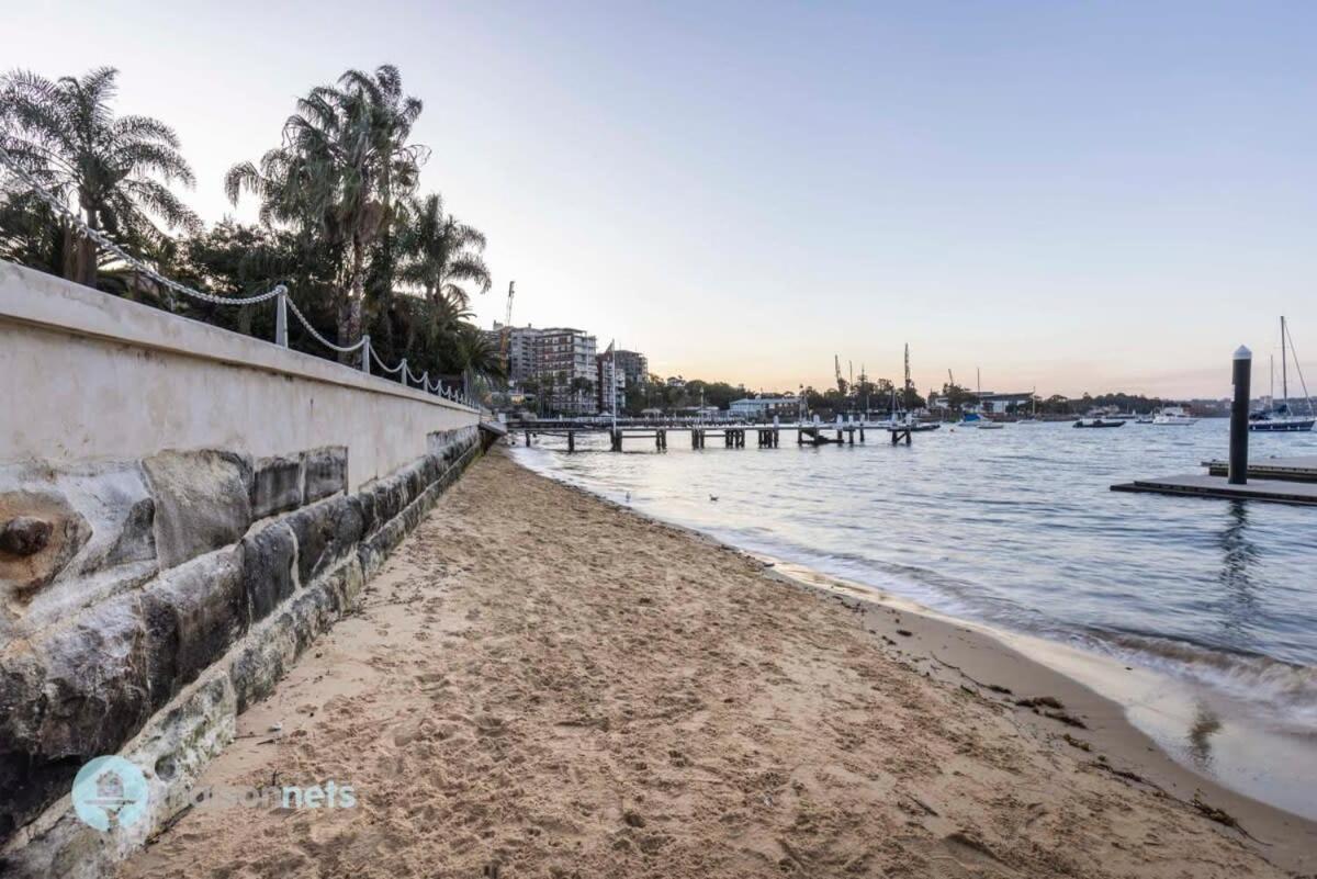 Studio Apt With Parking Balcony & Water Views Sydney Eksteriør billede
