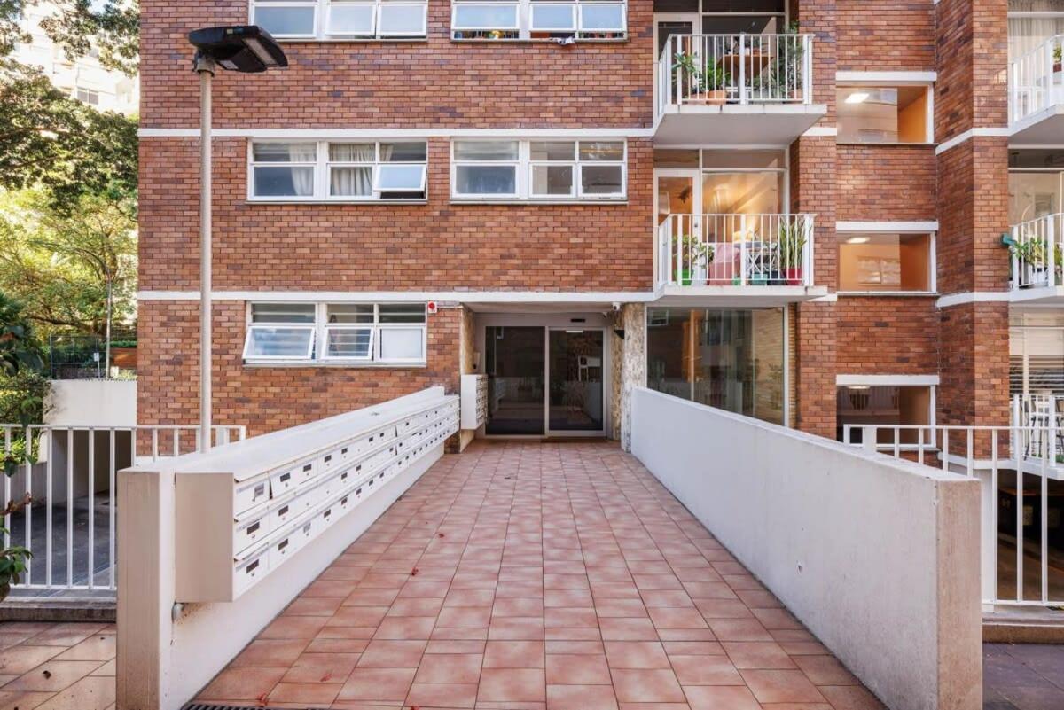 Studio Apt With Parking Balcony & Water Views Sydney Eksteriør billede