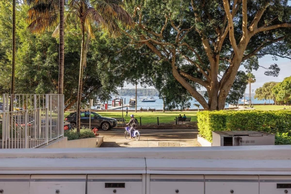 Studio Apt With Parking Balcony & Water Views Sydney Eksteriør billede